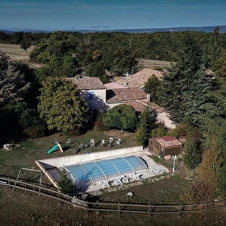 Отель Le Petit Labouret Revest-du-Bion Экстерьер фото